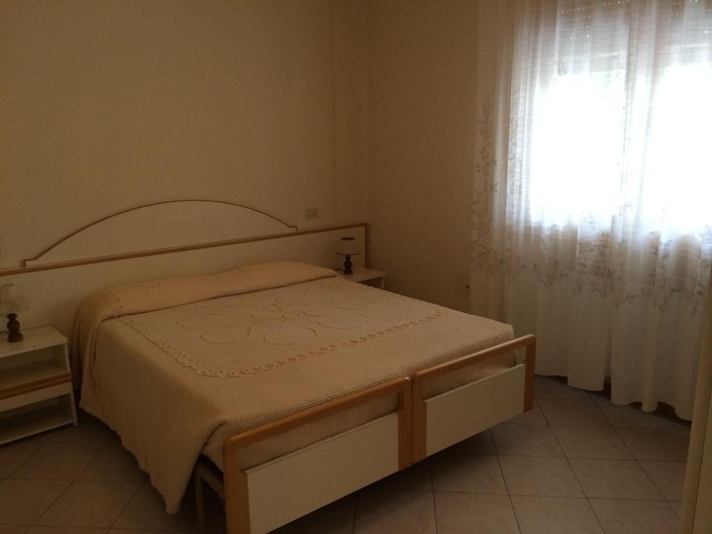 Hotel Royal Misano Adriatico Szoba fotó