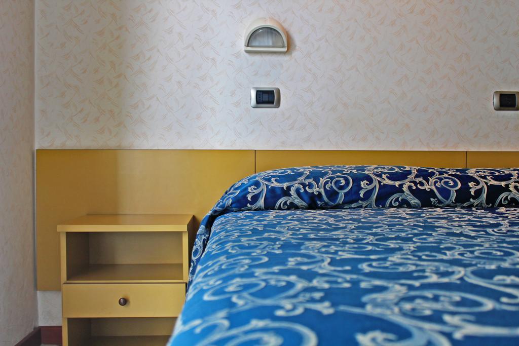 Hotel Royal Misano Adriatico Kültér fotó