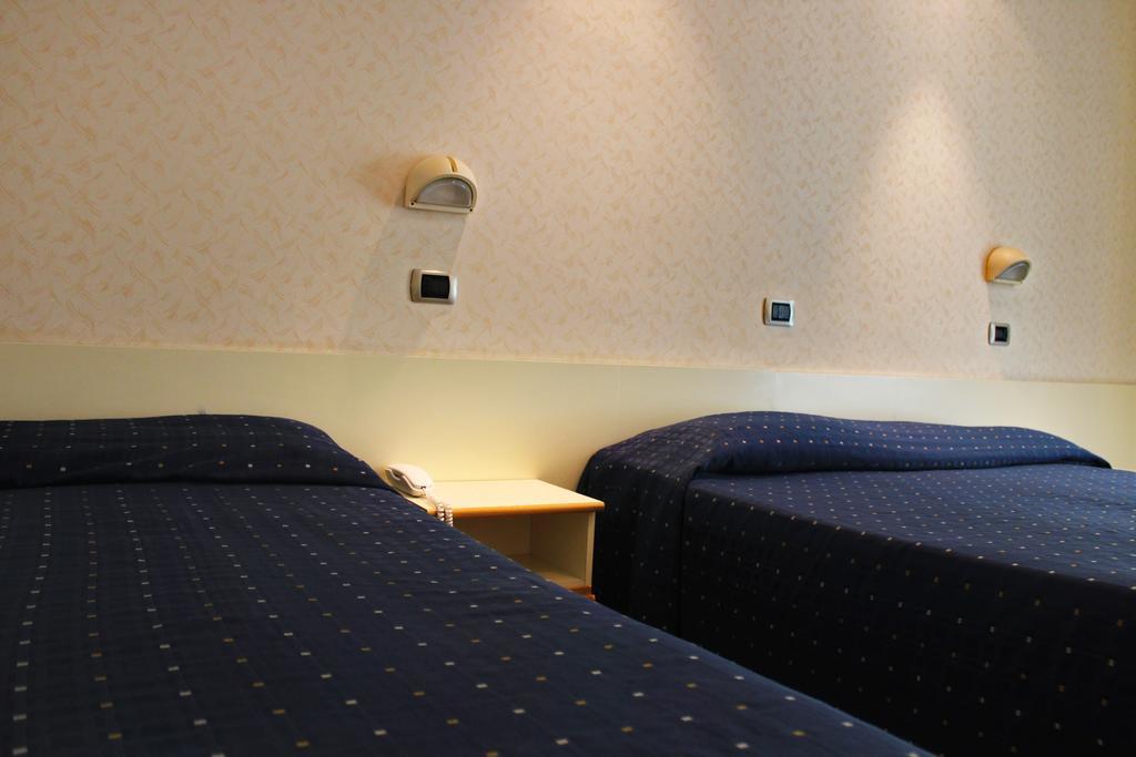 Hotel Royal Misano Adriatico Kültér fotó