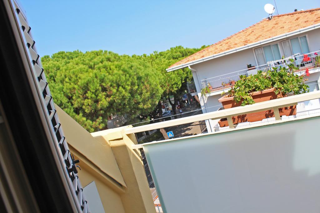 Hotel Royal Misano Adriatico Kültér fotó